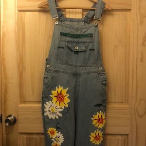 Painted flowers overalls